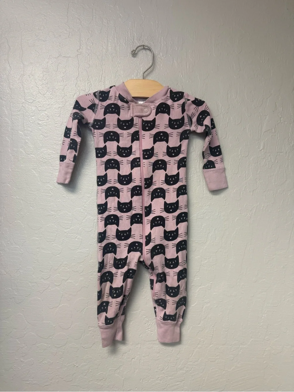 $15 ADD ON hanna andersson pink zippy pajama cat 12-18M mini boden zara